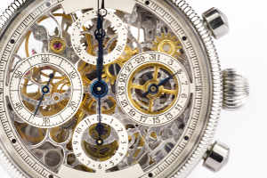 Luxusuhren im Vergleich zu  normalen Uhren 